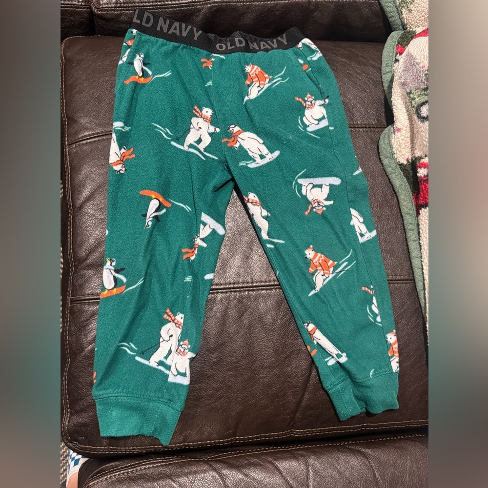 Boys size XS (5) Old Navy Christmas pj pants with pockets